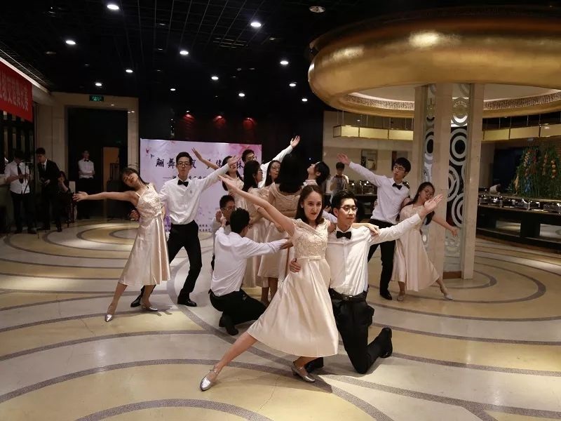 1540112723110015.jpg 14..jpg